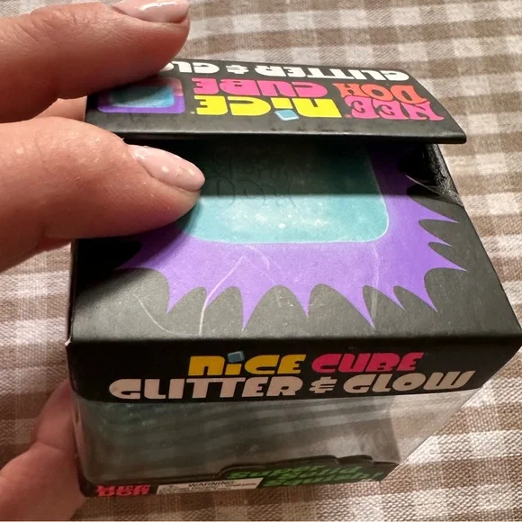 NeeDoh Nice Cube Glitter & Glow Squeeze Toy - BRAND NEW ; Blue - Picture 3 of 3